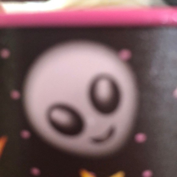 Meet your Posher, Karla - Picture 1 of 1